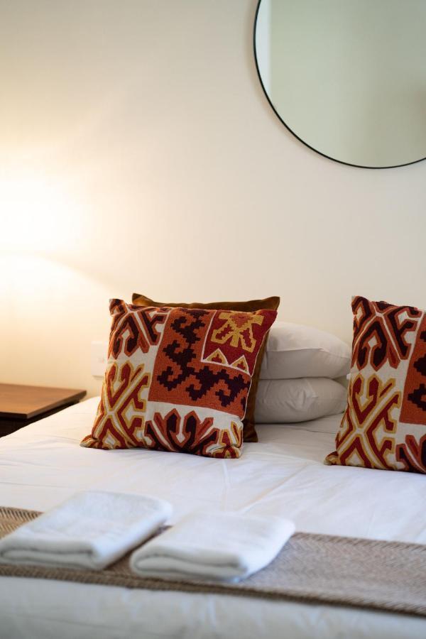Bentley'S Hotel Clare Esterno foto