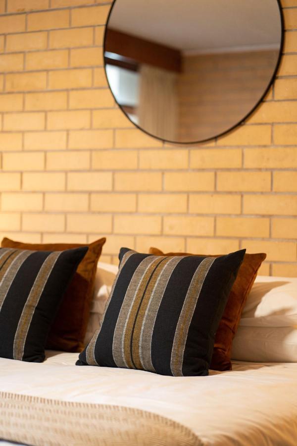 Bentley'S Hotel Clare Esterno foto